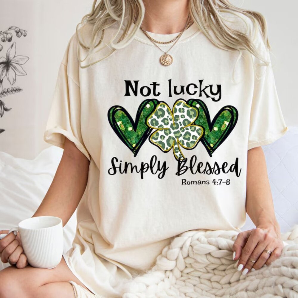 St Patricks Day Shirt, Graphic Heart St Patricks Shirt, Lucky Gift
